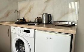 Tinyhug Apartment